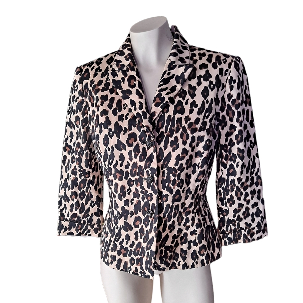 Mix by Tahari Arthur S. Levine single beasted animal print blazer